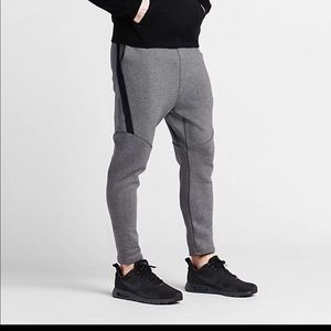 Nike tech fleece pants